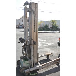 Used-GEINE-Used Genie Powered Material Lift-PSL-24-A2030